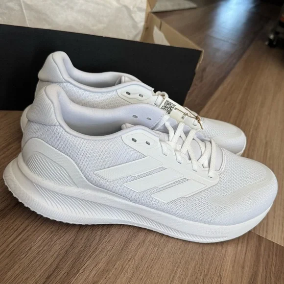 NWT Men's adidas Runfalcon 5 Cloudfoam Athletic Lace-Up Sneakers in White - Picture 2 of 6